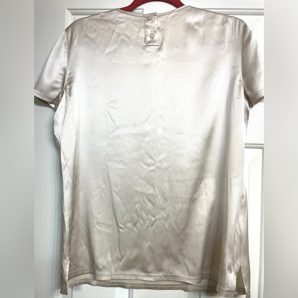 CHANEL Silk Cream Tuck Pleat Short Sleeve Top, Pearlescent Chanel buttons - Picture 4 of 10